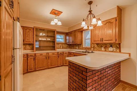 920 Riverview Ave, Bismarck, ND 58504 photo 2