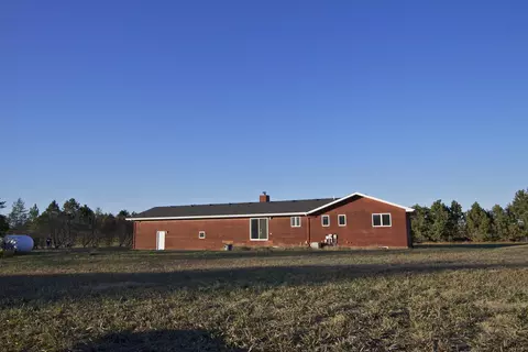 6529 Star Ln, Bismarck, ND 58503 photo 3