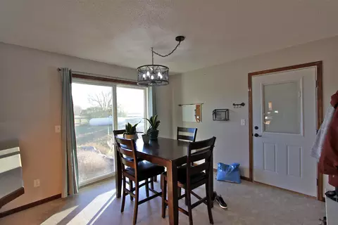 6529 Star Ln, Bismarck, ND 58503 photo 11