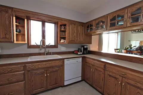 6529 Star Ln, Bismarck, ND 58503 photo 9