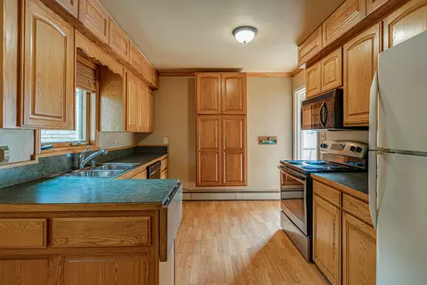 1005 6th St NW, Mandan, ND 58554 photo 7
