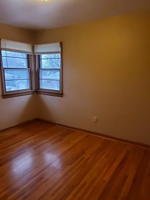 509 19th St, Bismarck, ND 58501 photo 8