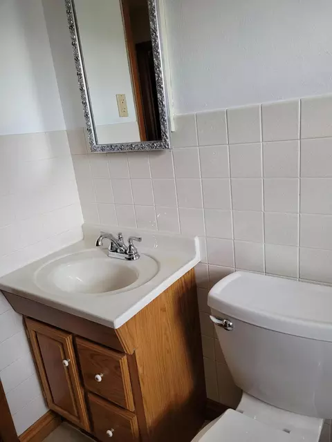 509 19th St, Bismarck, ND 58501 photo 13