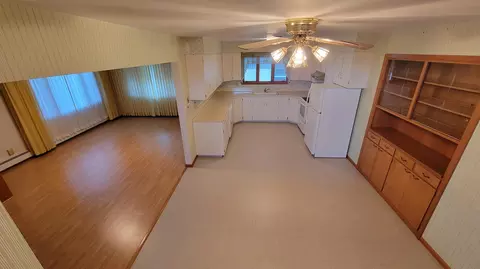 708 5th St NW, Mandan, ND 58554 photo 5