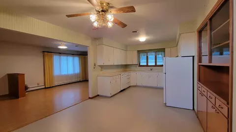 708 5th St NW, Mandan, ND 58554 photo 7