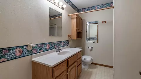2125 E Capitol Ave, Bismarck, ND 58501 photo 13