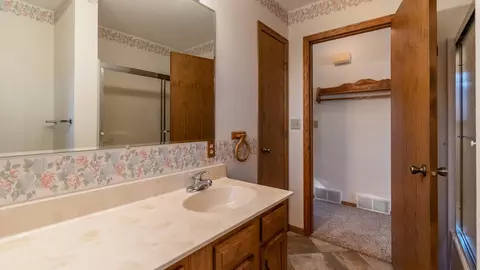 2125 E Capitol Ave, Bismarck, ND 58501 photo 9