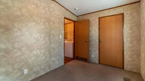 4230 Claridge Loop, Bismarck, ND 58503 photo 17