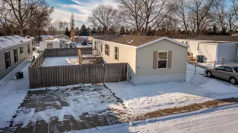 4230 Claridge Loop, Bismarck, ND 58503 photo 1