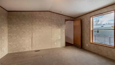 4230 Claridge Loop, Bismarck, ND 58503 photo 10