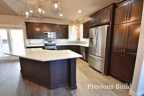 1012 Select Ln, Bismarck, ND 58503 photo 7