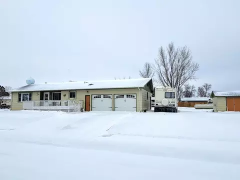 300 Selmes Ave, Stanton, ND 58571 photo 2