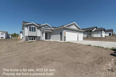 3911 Amari Loop NW, Mandan, ND 58554 photo 8