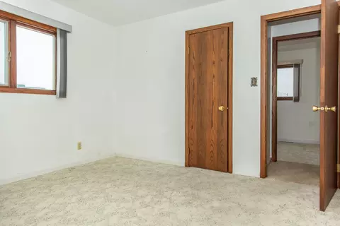 408 Sunset Pl, Bismarck, ND 58504 photo 11
