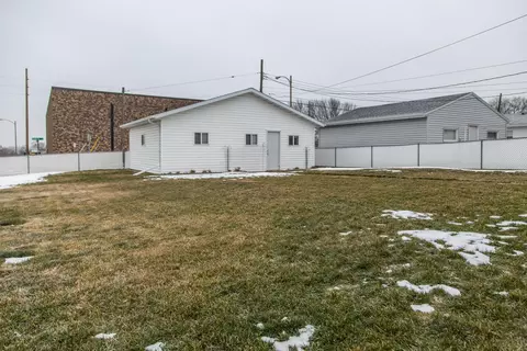 408 Sunset Pl, Bismarck, ND 58504 photo 19