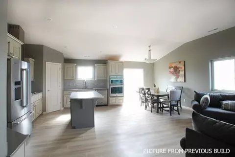 4809 Cornice Loop, Bismarck, ND 58503 photo 12