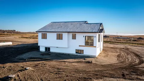 4543 Trailblazer Loop, Mandan, ND 58554 photo 33
