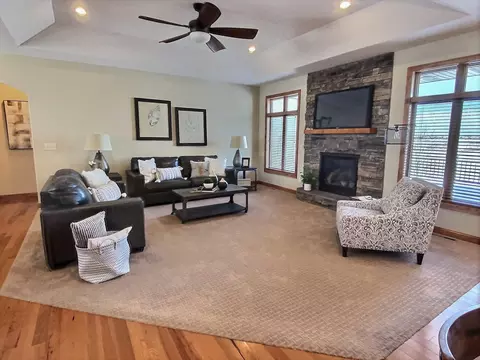 1426 Eagle Crest Loop, Bismarck, ND 58503 photo 5