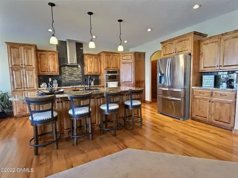 1426 Eagle Crest Loop, Bismarck, ND 58503 photo 12