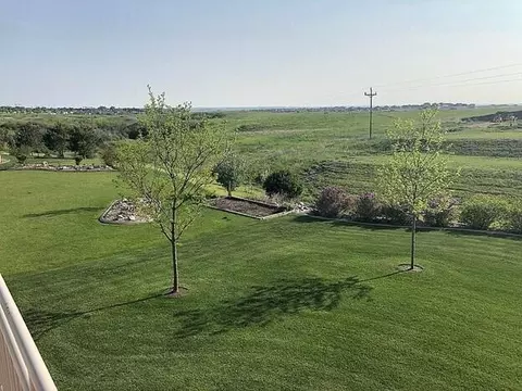 1426 Eagle Crest Loop, Bismarck, ND 58503 photo 75