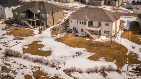 1426 Eagle Crest Loop, Bismarck, ND 58503 photo 2