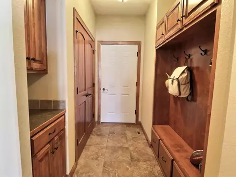 1426 Eagle Crest Loop, Bismarck, ND 58503 photo 23