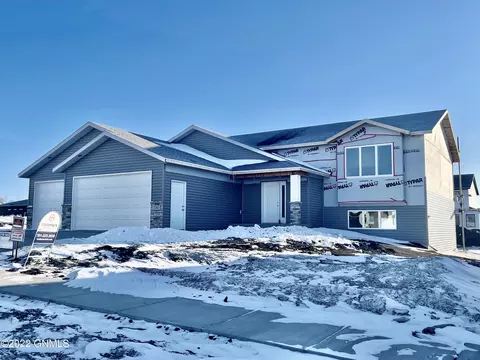 5345 Titanium Dr, Bismarck, ND 58503 photo 1