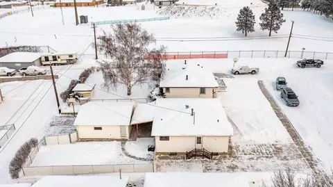 809 Tower Pl, Mandan, ND 58554 photo 4