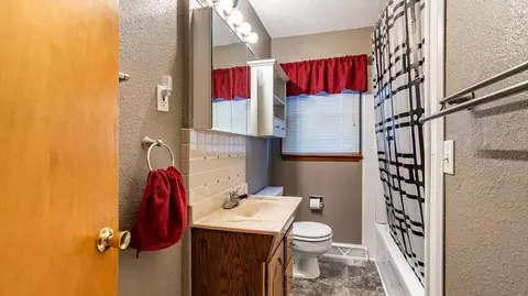 809 Tower Pl, Mandan, ND 58554 photo 27