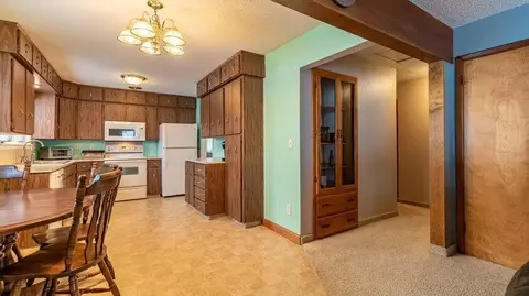 809 Tower Pl, Mandan, ND 58554 photo 13