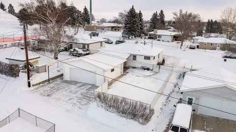 809 Tower Pl, Mandan, ND 58554 photo 7