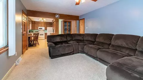 809 Tower Pl, Mandan, ND 58554 photo 10