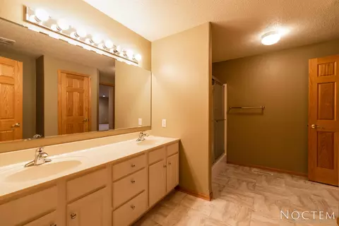 1960 Mesquite Loop, Bismarck, ND 58503 photo 23