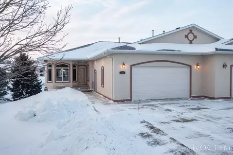 1960 Mesquite Loop, Bismarck, ND 58503 photo 1