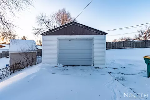 1709 E Avenue Ave E, Bismarck, ND 58501 photo 10