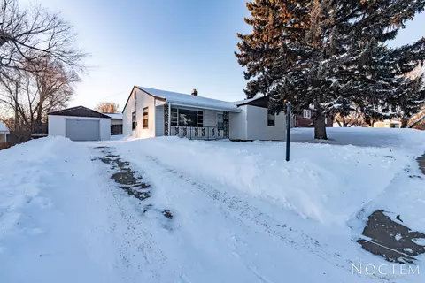 1709 E Avenue Ave E, Bismarck, ND 58501 photo 1