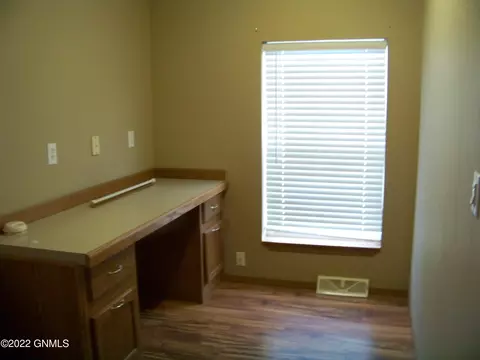 3978 N Valley Loop Loop, Bismarck, ND 58503 photo 21