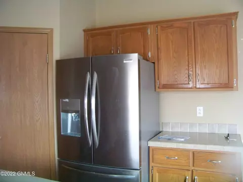 3978 N Valley Loop Loop, Bismarck, ND 58503 photo 9