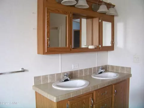 3978 N Valley Loop Loop, Bismarck, ND 58503 photo 1