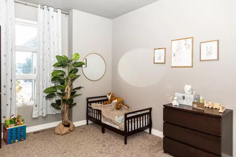 3900 Poseidon Loop, Bismarck, ND 58504 photo 9