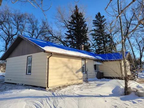 202 Hill St, Wing, ND 58494 photo 4