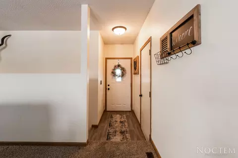 19 Custer Dr, Lincoln, ND 58504 photo 6