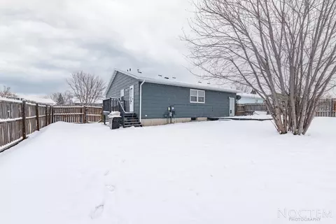 19 Custer Dr, Lincoln, ND 58504 photo 23