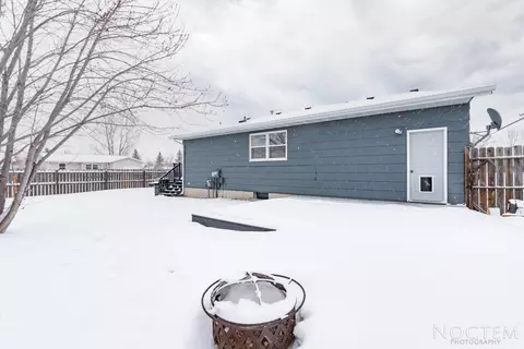 19 Custer Dr, Lincoln, ND 58504 photo 27