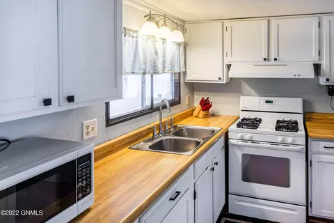 603 Dover Dr, Bismarck, ND 58504 photo 7