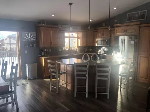 407 Cherrybrook Dr, Bismarck, ND 58503 photo 24