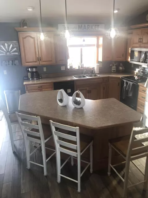 407 Cherrybrook Dr, Bismarck, ND 58503 photo 16