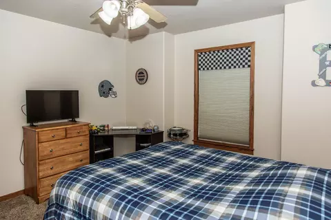 906 Schick Dr, Bismarck, ND 58501 photo 34
