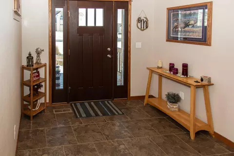 906 Schick Dr, Bismarck, ND 58501 photo 9