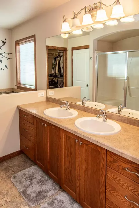 906 Schick Dr, Bismarck, ND 58501 photo 28